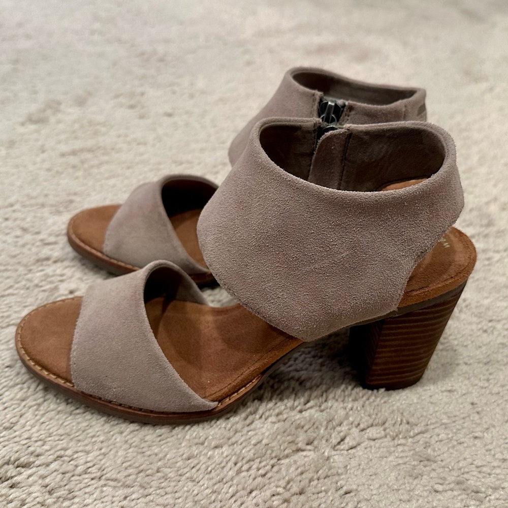 TOMS Majorca Sandal NEVER WORN